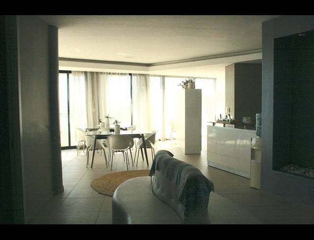 2 BEDROOM APARTMENT FOR SALE IN TABLE VIEW